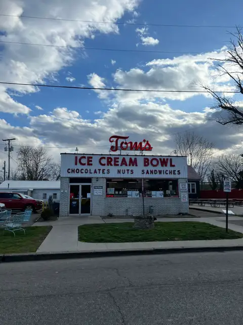 Step into a sweet memory at Tom's Ice Cream Bowl.